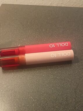 Doll 10 Duo Lip Tint Set in Satin Mocha And Satin Berry